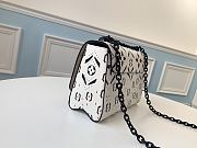 Forubags Louis Vuitton Twist MM White Flower – M50282 - 23.0 x 18.0 x 8.0 c - 5