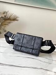 Forubags Louis Vuitton Trunk Slingbag Black – M57952 - 20.5 x 14 x 4.5 cm - 1