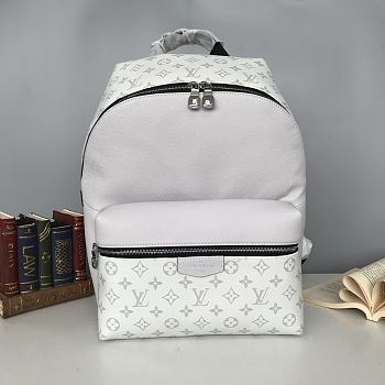 Forubags Louis Vuitton DISCOVERY White Backpack – M30410 - 37.0 x 40.0 x 20.0 cm