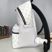 Forubags Louis Vuitton DISCOVERY White Backpack – M30410 - 37.0 x 40.0 x 20.0 cm - 2