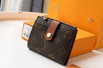 Forubags Louis Vuitton Square Wallet Monogram 02 – M60451 - 11 x 9 x 3 cm