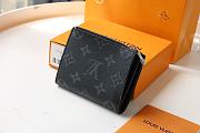 Forubags Louis Vuitton Square Wallet Monogram 03 – M60451 - 11 x 9 x 3 cm - 6
