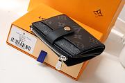 Forubags Louis Vuitton Square Wallet Monogram 03 – M60451 - 11 x 9 x 3 cm - 5