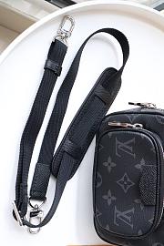 Forubags Louis Vuitton Outdoor Pouch Taigarama Black  – M30755 - 15 x 9 x 7 cm - 6