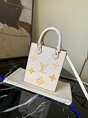 Forubags Louis Vuitton PETIT SAC PLAT Cream / Saffron  – M80449 - 14 x 17 x 5 cm - 3