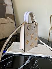 Forubags Louis Vuitton PETIT SAC PLAT Cream / Saffron  – M80449 - 14 x 17 x 5 cm - 2