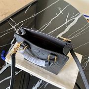 Forubags Louis Vuitton PETIT SAC PLAT Cream / Black  – M80478 - 14 x 17 x 5 cm - 3