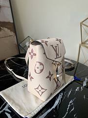 Forubags Louis Vuitton By The Pool Backpack Apricot – M80738 – 13 x 19 x 8 cm - 5