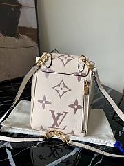 Forubags Louis Vuitton By The Pool Backpack Apricot – M80738 – 13 x 19 x 8 cm - 6