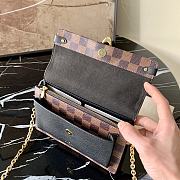Forubags Louis Vuitton Vavin Chain Wallet Damier Black – N60221 – 19 x 12.5 x 4 cm - 4