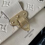 Forubags Louis Vuitton Vavin Chain Wallet Monogram Creme – M44550 – 21x15x8 cm - 5