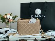 Forubags Chanel WOC Calfskin & Gold-Tone Metal Beige – AP2289 - 19 cm - 6