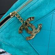 Forubags Chanel x Pharrell Waist Bag in Suede Light Blue – 31.5x21x8 cm - 5