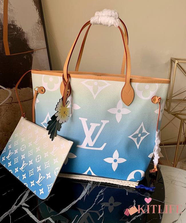 Forubags Louis Vuitton Neverfull MM Monogram Blue Pastel - M45678 – 32x29x17 cm - 1