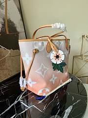 Forubags Louis Vuitton Neverfull MM Monogram Mist Pastel - M45679 – 32x29x17 cm - 2