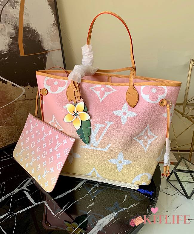 Forubags Louis Vuitton Neverfull MM Monogram Light Pink Pastel - M45680 – 32x29x17 cm - 1