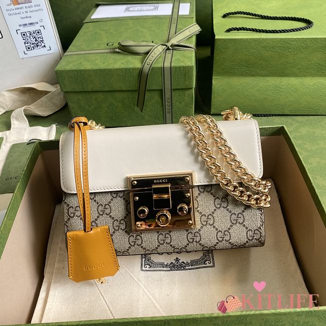 Forubags Gucci GG Supreme Padlock Shoulder Bag With Yellow Leather Key Holder White/GG Supreme – 409487 – 20×12.5×8 cm - 1