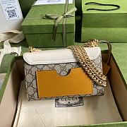 Forubags Gucci GG Supreme Padlock Shoulder Bag With Yellow Leather Key Holder White/GG Supreme – 409487 – 20×12.5×8 cm - 6