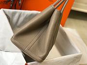 Forubags Hermes Garden Party TPM Togo Leather Dove Grey – 30x21x13 cm - 2