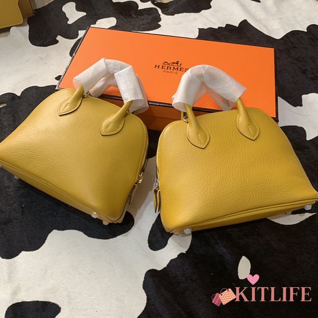 Forubags Hermes Bolide Mini Chevre Goat Skin Gold And Silver Buckle Yellow  – 18.5x14.5x7.3 cm - 1