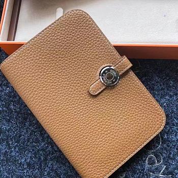 Forubags Hermes Dogon Passport Holder Laser Hardware Buckle 8W Wallet Golden Brown –15x11 cm