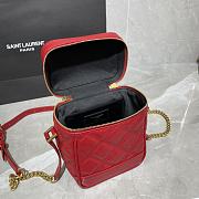 Forubags YSL 80'S Vanity Bag In Carré-Quilted Grain De Poudre Embossed Leather Red –  - 14.5x16.5x9 cm - 2