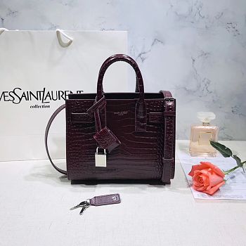 Forubags YSL Classic Sac De Jour Nano In Embossed Crocodile Shiny Leather With Padlock Bordeaux Red– 392035 – 22x18x11 cm