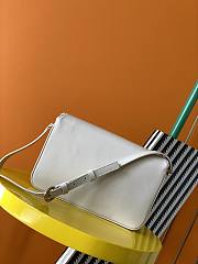 Forubags YSL Le Maillon Satchel In Smooth Leather Blanc Vintage – 649795 – 24x14.5x3.5 cm - 4