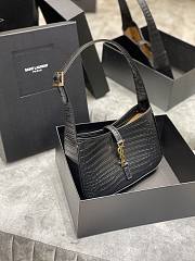 Forubags YSL Le 5 À 7 Hobo Bag In Crocodile-Embossed Shiny Leather Black – 657228 – 25×14×6 cm - 4