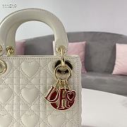 Forubags Dior Amour Lady Dior Sheep Leather Heart-Shaped Pattern Rattan Plaid Creamy White – 17 x 15 x 7 cm - 2