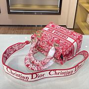 Forubags Dior Lady D-Lite Bag Raspberry – M0565O – 24x20x11 cm - 2