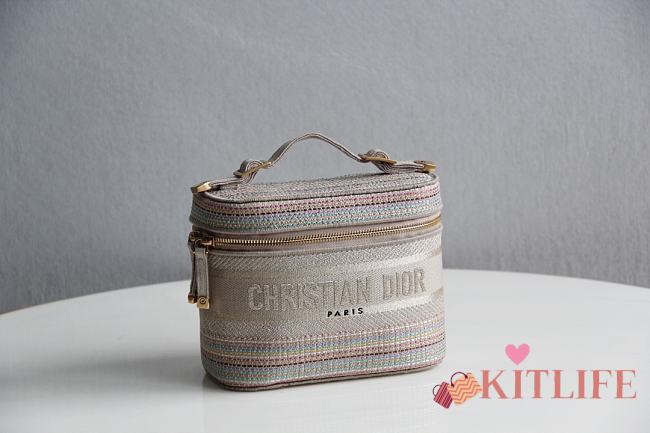 Forubags Dior Travel Striped Cosmetic Bag – 9012 - 18.5x13x10.5 cm - 1