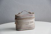 Forubags Dior Travel Striped Cosmetic Bag – 9012 - 18.5x13x10.5 cm - 1