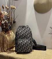 Forubags Dior Sling Bag Beige and Black Dior Oblique Jacquard - 1ESBO013YKY_H27E - 21x32x10 cm - 1