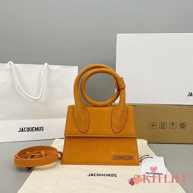 Forubags Jacquemus Medium Frosted Earthy Yellow – 2102 – 18x15.5x8 cm - 1