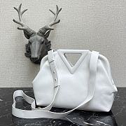 Forubags BV Point Nappa Cowhide Chalk White – 440999– 35x12x6.5 cm - 2