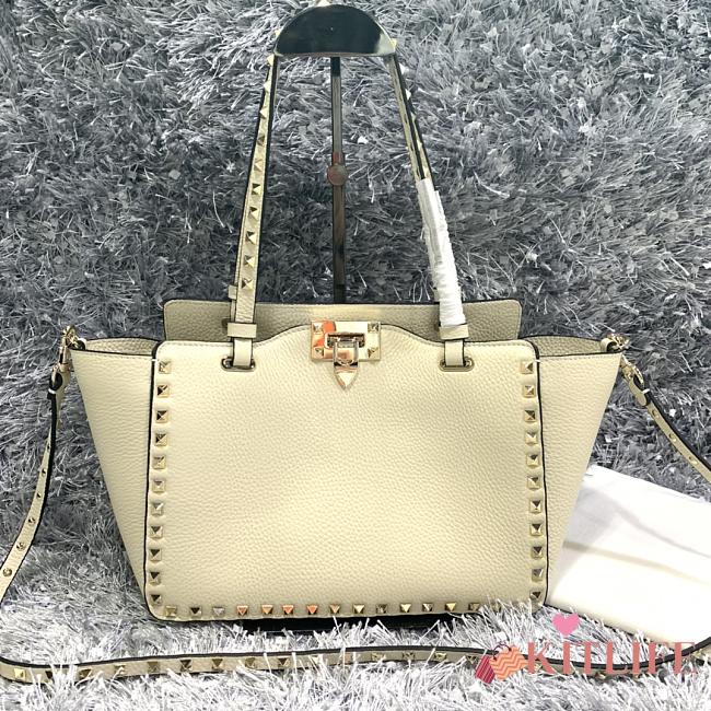 Forubags Valentino Rockstud Bag Grain Cowhide White – 0037A – 26×11×22cm - 1