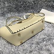 Forubags Valentino Rockstud Bag Grain Cowhide White – 0037A – 26×11×22cm - 3
