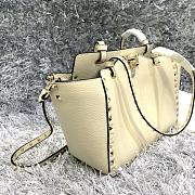Forubags Valentino Rockstud Bag Grain Cowhide White – 0037A – 26×11×22cm - 6