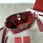 Forubags Valentino Garavani Rockstud Calfskin Hobo Handbag Bordeaux Red – 50029# – 18.5×18.5× 6.5 cm - 5