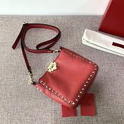 Forubags Valentino Garavani Rockstud Calfskin Hobo Handbag Red – 50029# – 18.5×18.5× 6.5 cm - 3