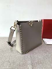Forubags Valentino Garavani Rockstud Soft Cowhide Hobo Handbag Gray – 50031S# – 27×7×25 cm - 5