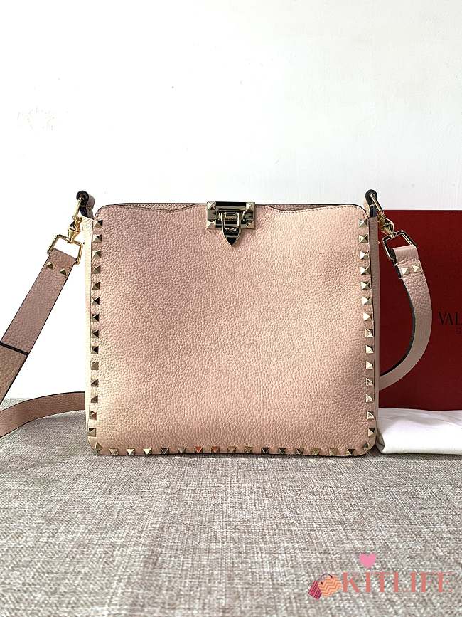 Forubags Valentino Garavani Rockstud Soft Cowhide Hobo Handbag Light Pink – 50031S# – 27×7×25 cm - 1