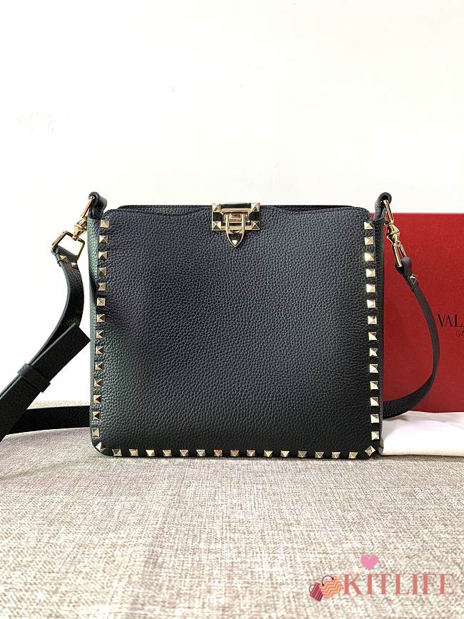 Forubags Valentino Garavani Rockstud Soft Cowhide Hobo Handbag Black – 50031S# – 27×7×25 cm - 1