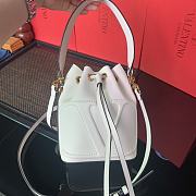 Forubags Valentino Vlogo Walk Calfskin Bucket Bag White  – 2054 – 15×10×20 cm - 1