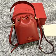 Forubags Valentino Vlogo Walk Calfskin Bucket Bag Red  – 2054 – 15×10×20 cm - 5