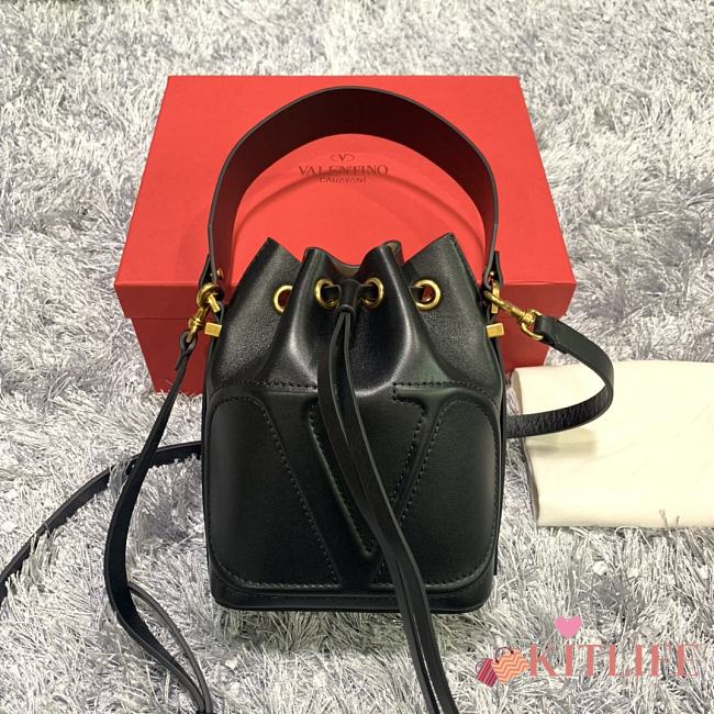 Forubags Valentino Vlogo Walk Calfskin Bucket Bag Black  – 2054 – 15×10×20 cm  - 1