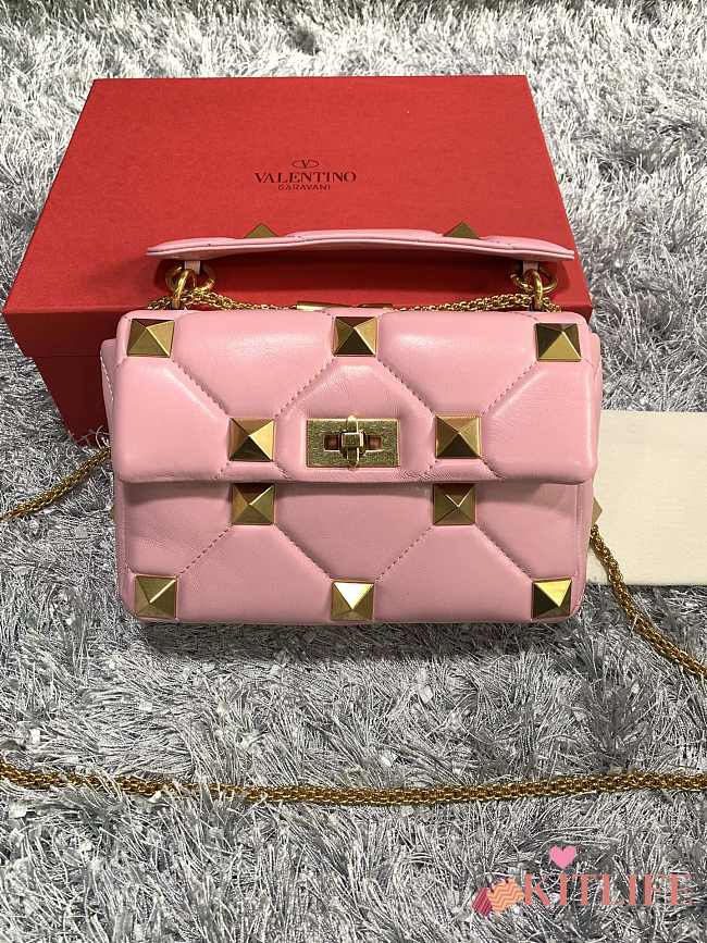 Forubags Valentino Garavani Roman Stud Chain Nappa Leather Bag Light Pink – 2060S – 25×16×10 cm - 1