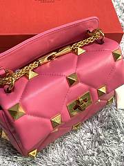 Forubags Valentino Garavani Roman Stud Chain Nappa Leather Bag Rose Pink – 2060S – 25×16×10 cm - 3