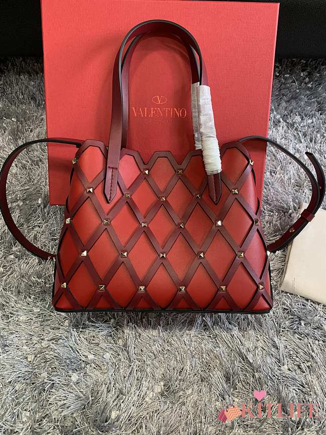 Forubags Valentino Garavani Beehive Calfskin Tote Bag Red – 2033S – 22×18×10 cm - 1